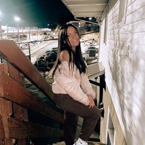 Meet your Posher, Savanna